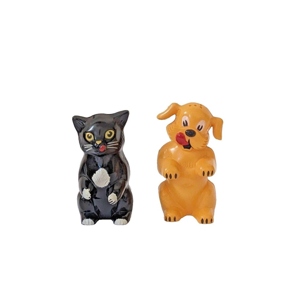 Cute Vintage Cat & Dog Plastic Salt & Pepper Shakers by F & F Mold Dayton Ohio